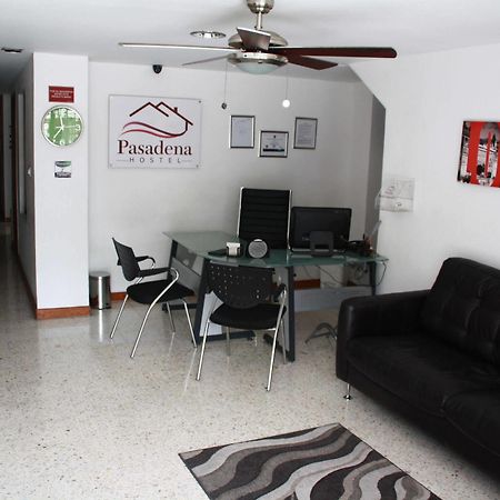 Pasadena Hostel Калі Екстер'єр фото