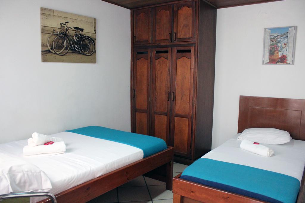 Pasadena Hostel Калі Номер фото