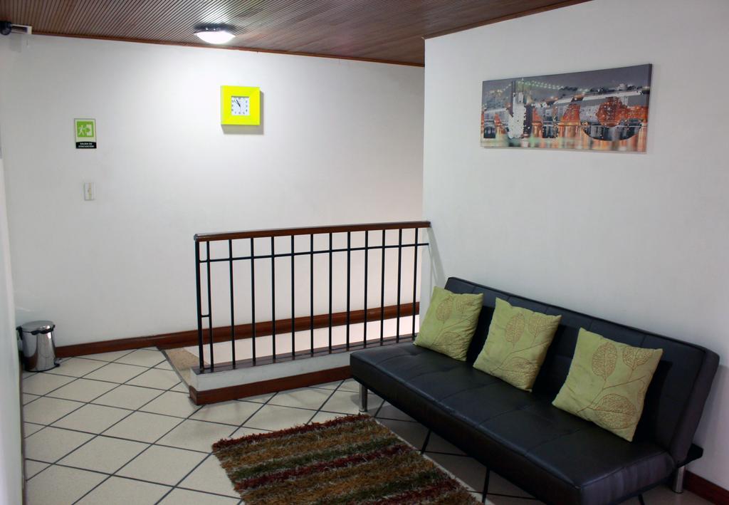 Pasadena Hostel Калі Номер фото