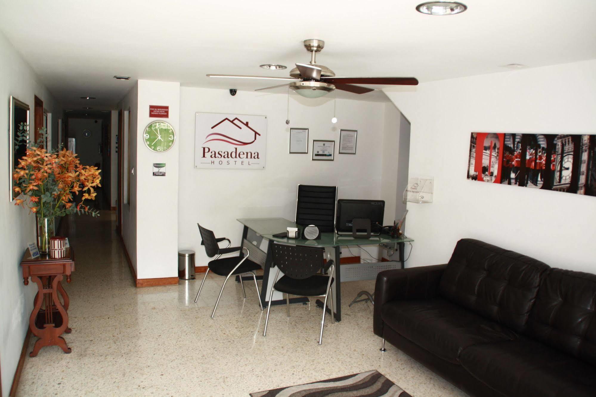 Pasadena Hostel Калі Екстер'єр фото