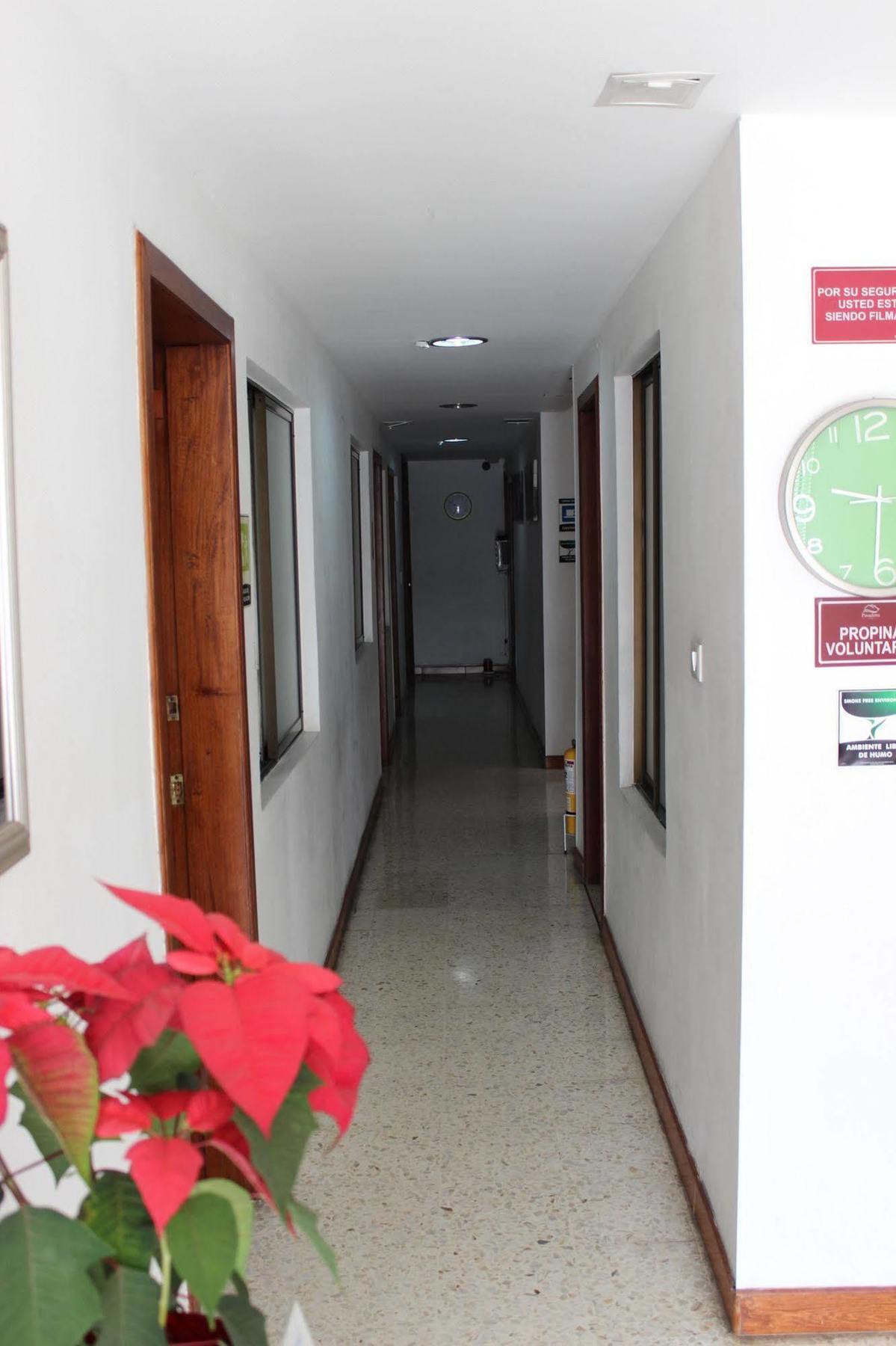 Pasadena Hostel Калі Екстер'єр фото